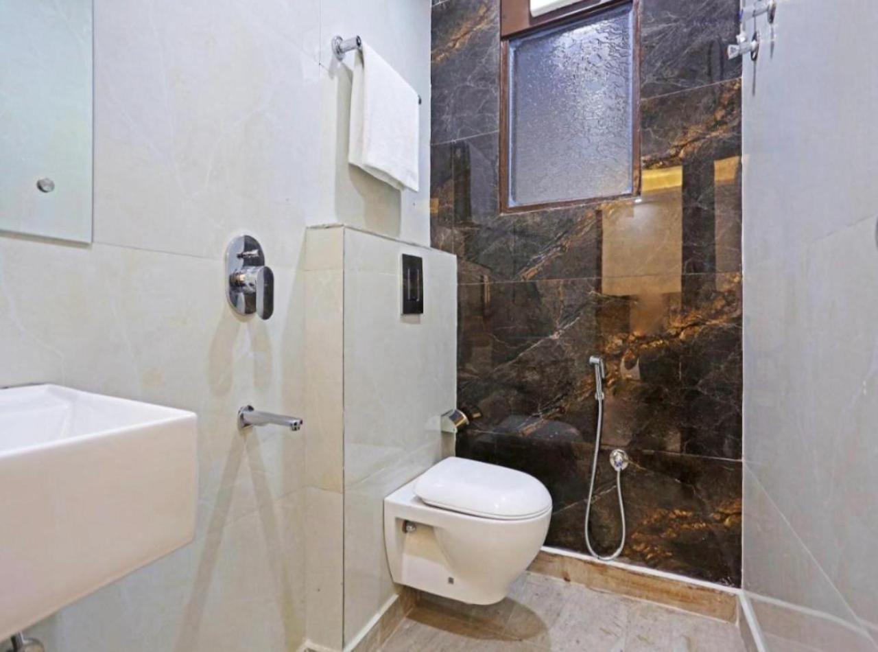 Hotel Vijaydeep Palace Near Delhi Airport New Delhi Exteriör bild