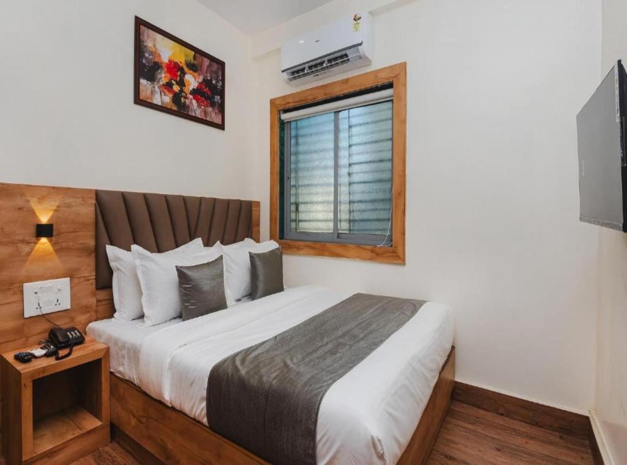 Hotel Vijaydeep Palace Near Delhi Airport New Delhi Exteriör bild